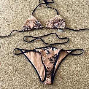 Fashion nova bikini size large